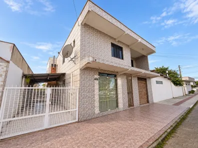 Casa com 4 Quartos à venda, 240m² no Centro, Navegantes