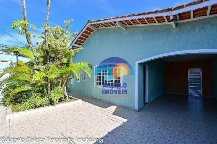 Casa com 3 Quartos à venda, 138m² no Centro, Peruíbe