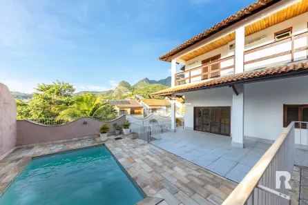 Casa de Condomínio com 5 Quartos para alugar, 500m² no Anil, Rio de Janeiro