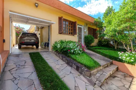 Casa com 3 Quartos à venda, 200m² no Jardim Itu, Porto Alegre