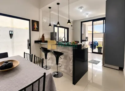 Casa de Condomínio com 3 Quartos à venda, 130m² no Bandeira Branca, Jacareí