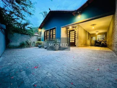 Casa com 4 Quartos à venda, 216m² no Itapoã, Belo Horizonte