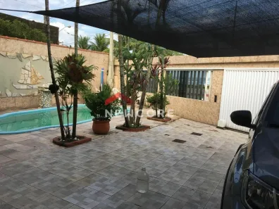Casa com 3 Quartos à venda, 360m² no Solemar, Praia Grande