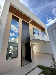 Sobrado com 3 Quartos à venda, 180m² no Vila Nova, Montes Claros