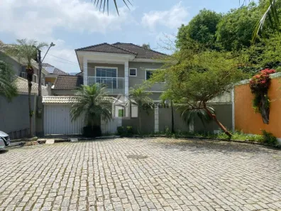 Casa de Condomínio com 3 Quartos à venda, 181m² no Vargem Pequena, Rio de Janeiro