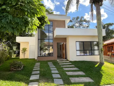 Casa de Condomínio com 3 Quartos à venda, 131m² no Vargem Grande, Teresópolis