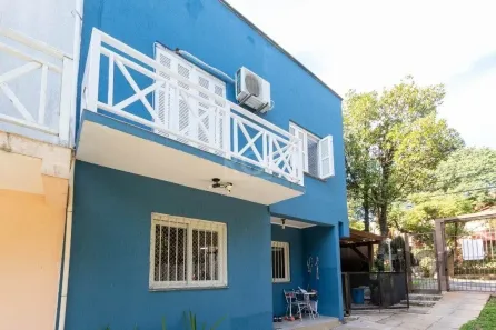 Casa com 2 Quartos à venda, 117m² no Vila Nova, Porto Alegre