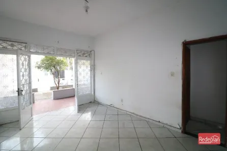 Casa com 3 Quartos à venda, 200m² no Jardim Veneza, Volta Redonda