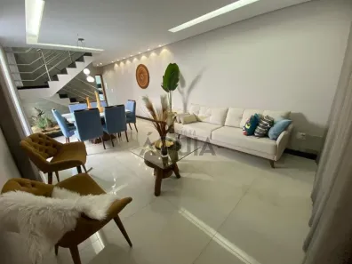 Casa com 3 Quartos à venda, 180m² no Cabral, Contagem