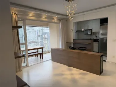 Apartamento com 2 Quartos para alugar, 64m² no Santo Amaro, São Paulo