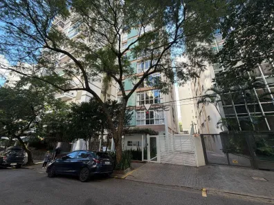 Apartamento com 2 Quartos para alugar, 210m² no Higienópolis, São Paulo