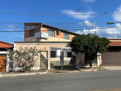 Imóvel Comercial com 7 Quartos à venda, 230m² no Frimisa, Santa Luzia