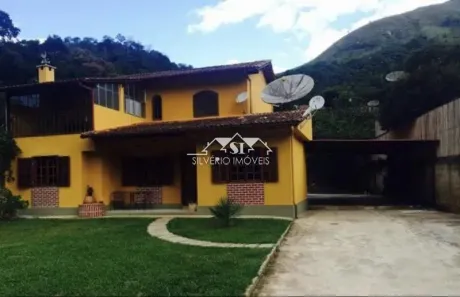 Casa com 4 Quartos à venda, 160m² no Cuiabá, Petrópolis