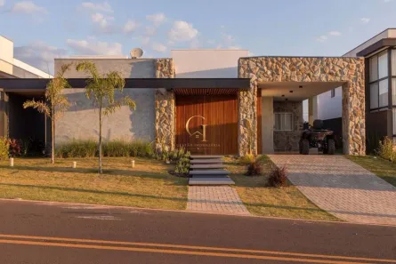 Casa de Condomínio com 3 Quartos à venda, 185m² no Centro, Paranapanema