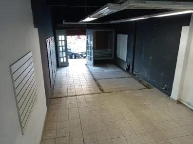 Ponto Comercial para alugar, 70m² no São João, Porto Alegre