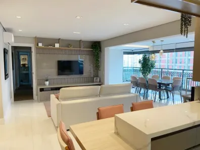 Apartamento com 3 Quartos à venda, 137m² no Santo Amaro, São Paulo