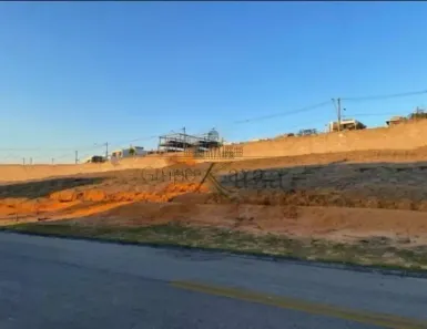 Lote/Terreno à venda, 800m² no Condomínio Residencial Colinas do Paratehy, São José dos Campos