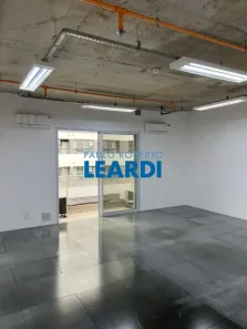 Ponto Comercial à venda, 40m² no Butantã, São Paulo