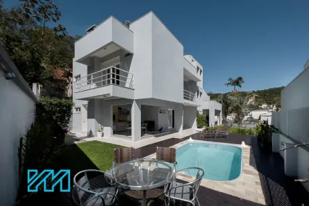 Casa com 3 Quartos à venda, 311m² no Cabeçudas, Itajaí