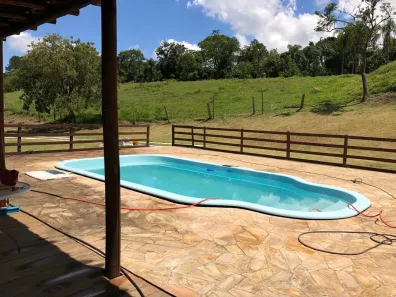 Fazenda/Sítio com 1 Quarto à venda, 350m² no Lambarí, Guararema