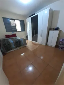 Casa com 2 Quartos para alugar, 160m² no Jardim Cecy, São Paulo