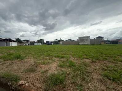 Lote/Terreno à venda, 250m² no Jardim Residencial Altos da Santa Rita, Leme
