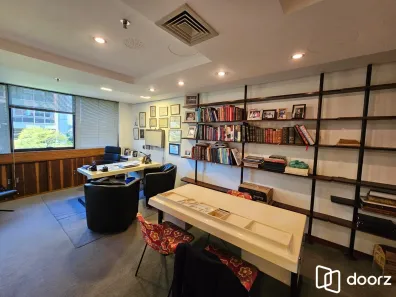 Sala Comercial com 2 Quartos à venda, 55m² no Moinhos de Vento, Porto Alegre