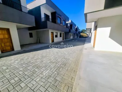 Casa com 2 Quartos à venda, 75m² no Pindobas, Maricá