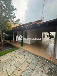 Casa com 3 Quartos à venda, 260m² no Santa Mônica, Uberlândia