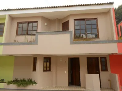 Sobrado com 3 Quartos para alugar, 140m² no Parolin, Curitiba