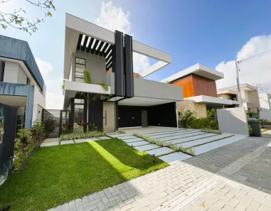 Casa de Condomínio com 4 Quartos à venda, 270m² no Itararé, Campina Grande