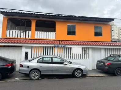Sobrado com 3 Quartos à venda, 300m² no Chapada, Manaus