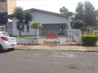 Casa com 3 Quartos à venda, 208m² no Vila Frezzarim, Americana