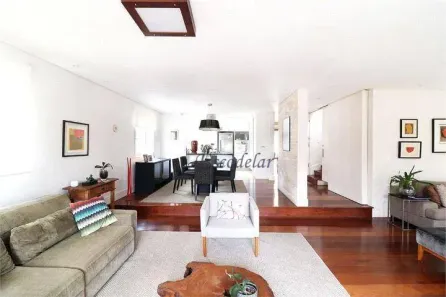 Sobrado com 4 Quartos à venda, 308m² no Vila Madalena, São Paulo
