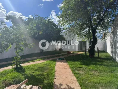 Casa com 2 Quartos à venda, 77m² no Shopping Park, Uberlândia