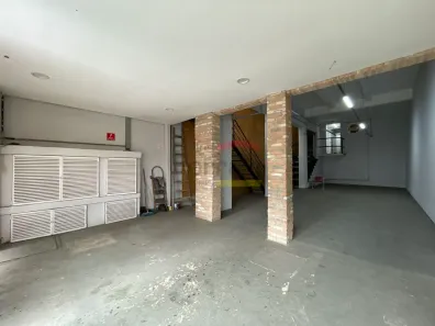 Prédio Comercial para alugar, 360m² no Vila Ipojuca, São Paulo