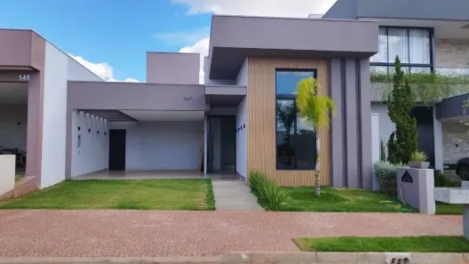 Casa de Condomínio com 3 Quartos à venda, 150m² no Grand Ville, Uberlândia