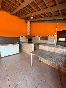 Fazenda/Sítio com 3 Quartos à venda, 200m² no Centro, Franca