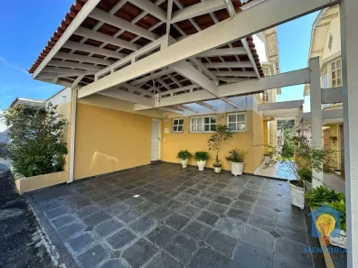 Casa de Condomínio com 3 Quartos à venda, 180m² no Jardim Barbacena, Cotia