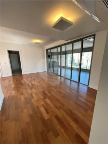 Apartamento com 3 Quartos à venda, 160m² no Vila Olímpia, São Paulo
