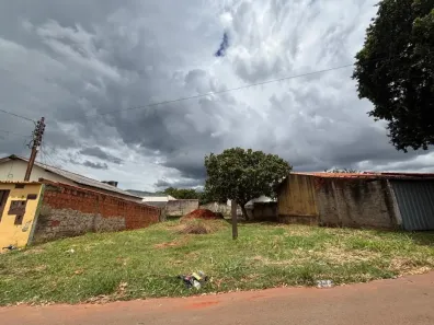 Lote/Terreno à venda, 378m² no Jardim Brasil, Goiânia