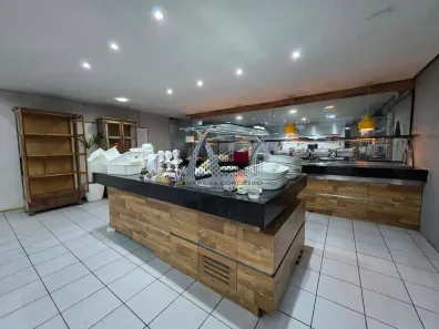 Ponto Comercial à venda, 376m² no Centro, Curitiba