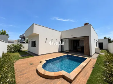 Casa de Condomínio com 4 Quartos para alugar, 231m² no Granja Marileusa, Uberlândia