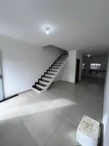 Sobrado com 2 Quartos à venda, 80m² no Massaguaçu, Caraguatatuba