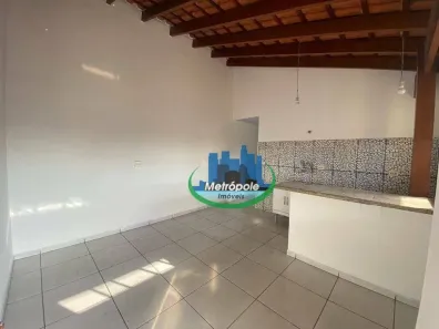Casa com 2 Quartos para alugar, 40m² no Jardim Pereira, Guarulhos