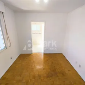 Apartamento com 2 Quartos para alugar, 50m² no Santo Antônio, Porto Alegre