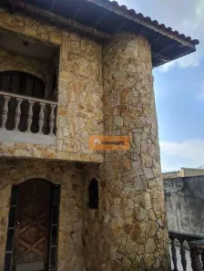 Casa com 3 Quartos à venda, 180m² no Cidade Boa Vista, Suzano