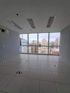 Sala Comercial à venda, 77m² no Praia da Costa, Vila Velha