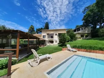 Casa com 5 Quartos à venda, 350m² no Araras, Petrópolis