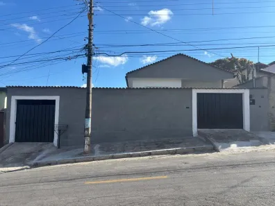 Casa com 2 Quartos para alugar, 165m² no Brasiléia, Betim